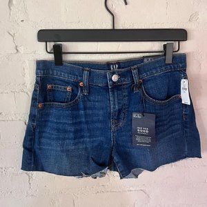 NWT Gap 3in jean shorts